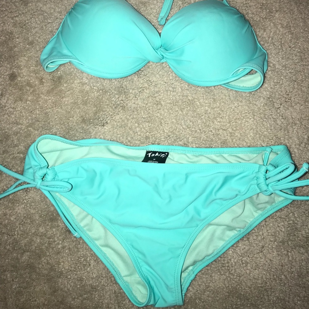 Blue bikini - Picture 4 of 4